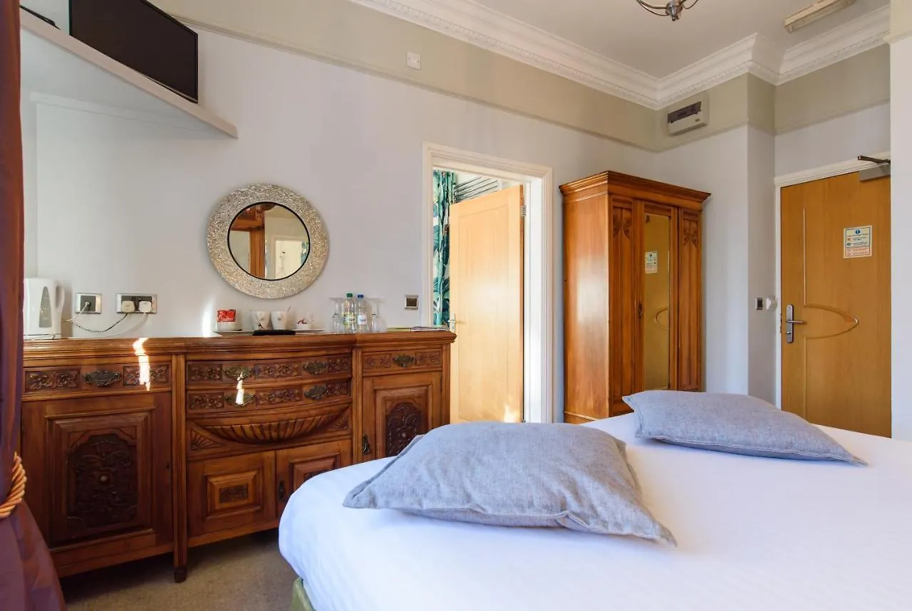 Jolyon's Boutique Hotel Cardiff